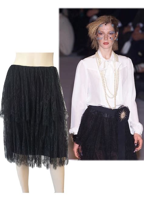 chanel suit skirt2001